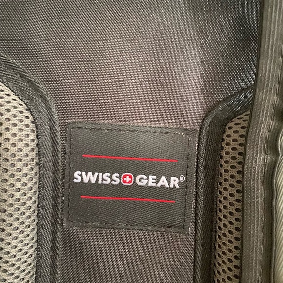 Backpack - Picture 7 of 9